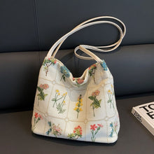 Load image into Gallery viewer, Belle&#39;s Florature Everyday Bag