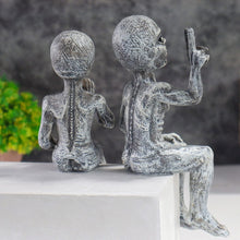 Load image into Gallery viewer, Belle&#39;s CosmosSight Alien Book Sitting Peace Set