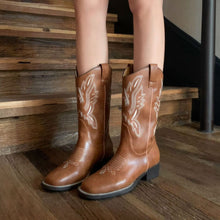 Load image into Gallery viewer, Belle&#39;s CassaDrive Cowgirl Boots