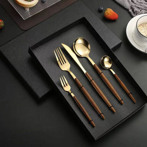 Belle's FlayaDore Steel 5-Piece Cutlery Set