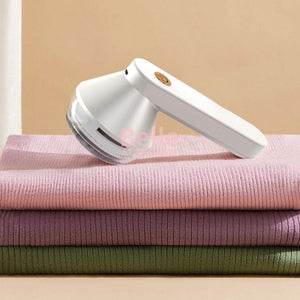 Belle's FuzzClear™ Ultra Portable Lint Remover